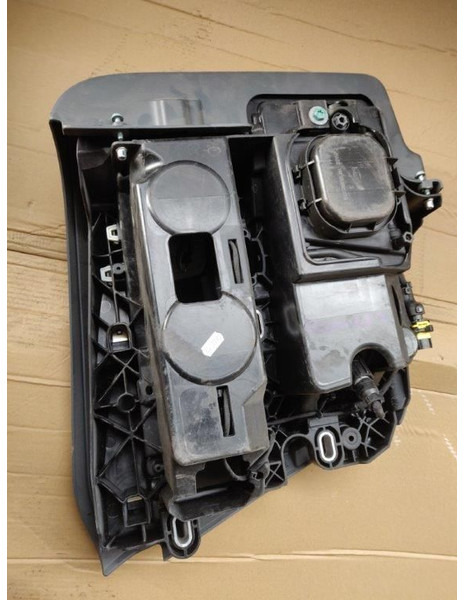 MAN koplamp / headlight TGL Euro6 - Преден фар: снимка 2 MAN koplamp / headlight TGL Euro6 - Преден фар: снимка 2