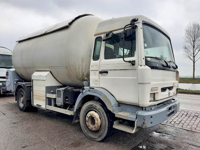Renault MIDLINER M210 GAS / LPG - Камион цистерна: снимка 2 Renault MIDLINER M210 GAS / LPG - Камион цистерна: снимка 2
