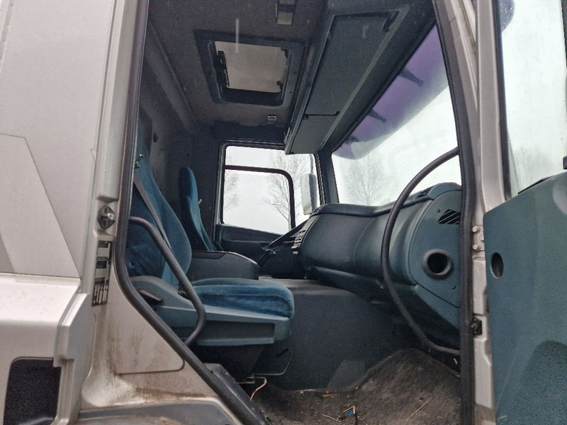 DAF CF75.310 - Влекач: снимка 4 DAF CF75.310 - Влекач: снимка 4