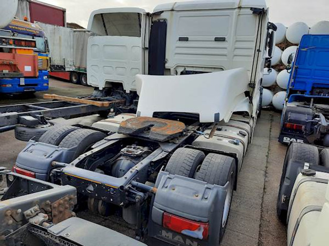 MAN TGX 18.400 - Влекач: снимка 3 MAN TGX 18.400 - Влекач: снимка 3