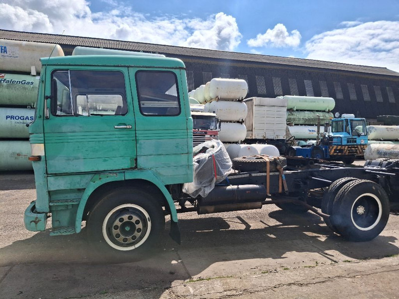 Mercedes-Benz 911 - Влекач: снимка 3 Mercedes-Benz 911 - Влекач: снимка 3