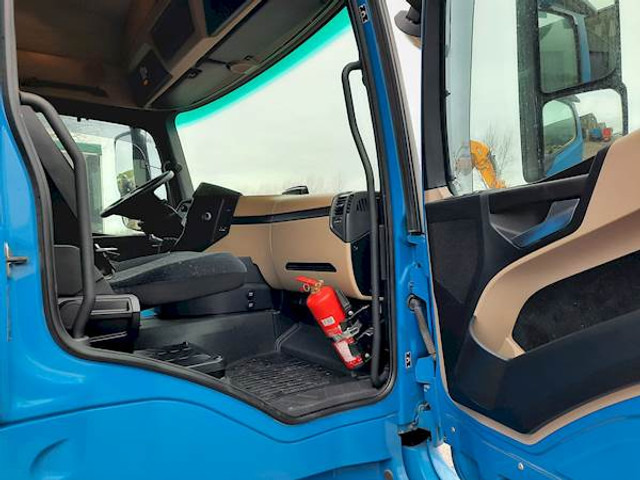Влекач Mercedes-Benz ACTROS 1843: снимка 6
