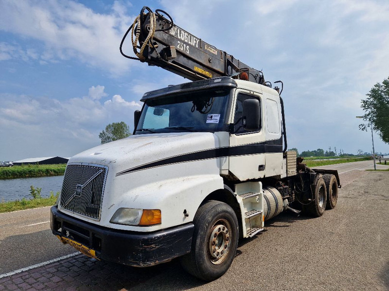 Volvo NH12.460 - Влекач: снимка 1 Volvo NH12.460 - Влекач: снимка 1