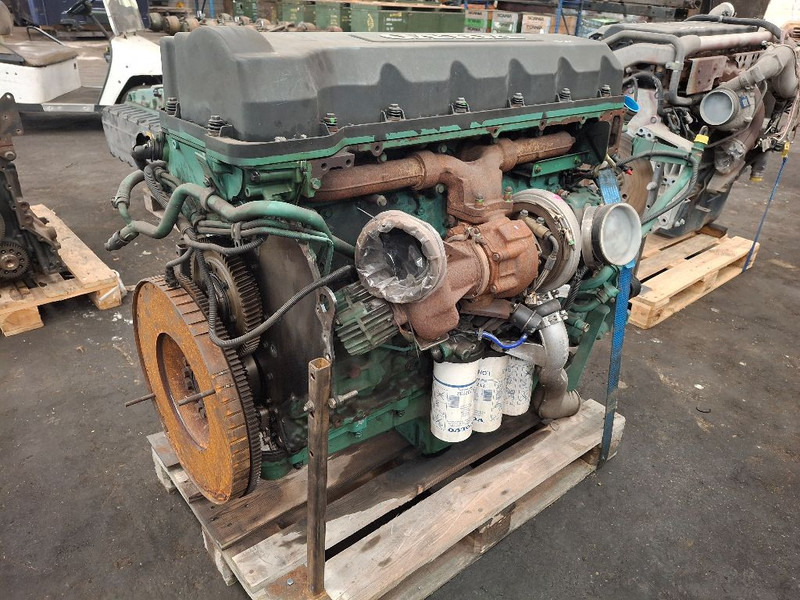 Volvo D11C370 - Двигател: снимка 3 Volvo D11C370 - Двигател: снимка 3