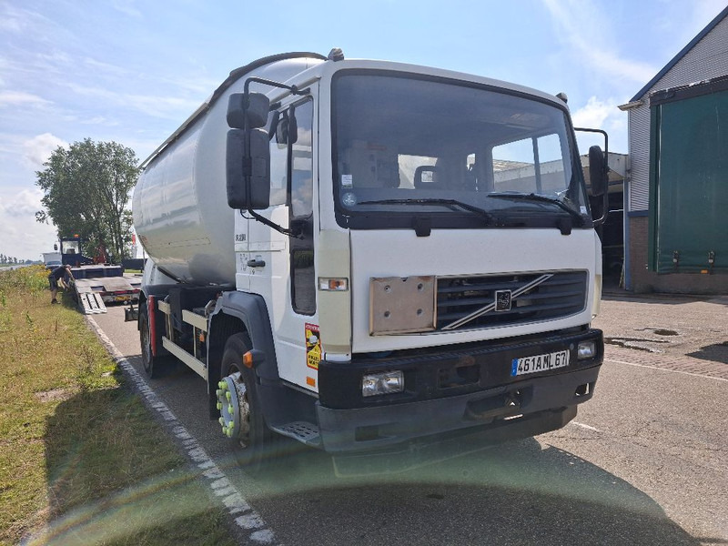 Volvo FL 250 GAS / LPG - Камион цистерна: снимка 2 Volvo FL 250 GAS / LPG - Камион цистерна: снимка 2