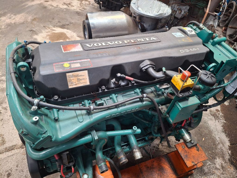 Volvo PENTA D9A2J MH - Двигател: снимка 4 Volvo PENTA D9A2J MH - Двигател: снимка 4