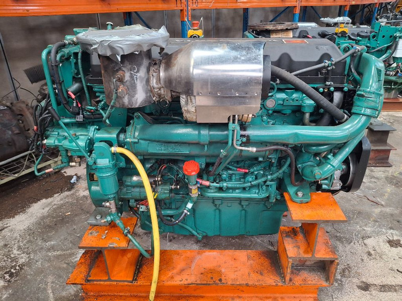 Volvo PENTA D9A2J MH - Двигател: снимка 3 Volvo PENTA D9A2J MH - Двигател: снимка 3