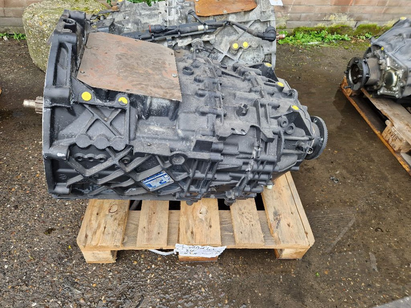 ZF ASTRONIC 12AS2130 TD - Скоростна кутия: снимка 1 ZF ASTRONIC 12AS2130 TD - Скоростна кутия: снимка 1