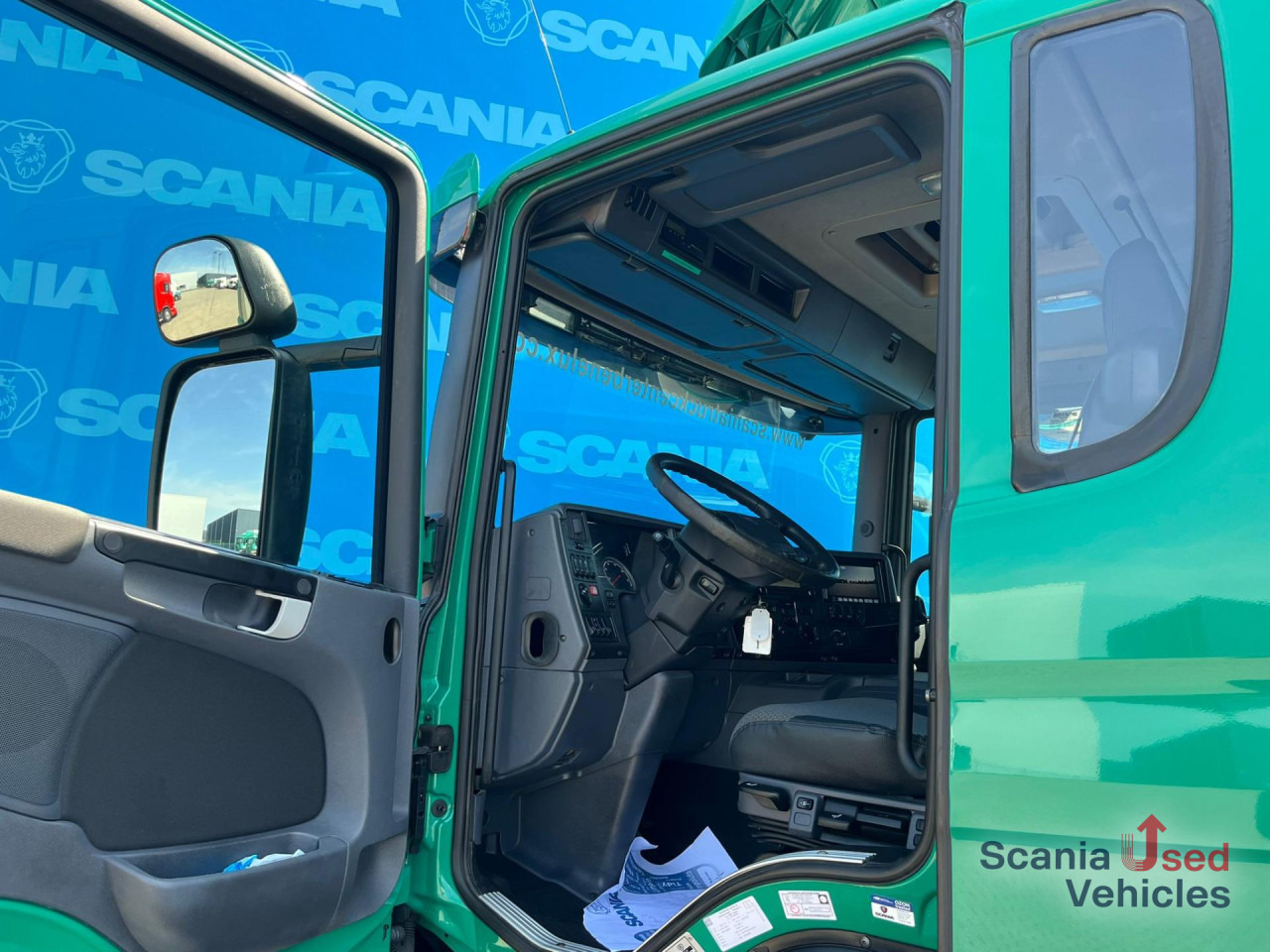SCANIA P 320 DB6x2*4MNB RETARDER FULL AIR 8T TAIL LIFT 2T - Камион фургон: снимка 3 SCANIA P 320 DB6x2*4MNB RETARDER FULL AIR 8T TAIL LIFT 2T - Камион фургон: снимка 3