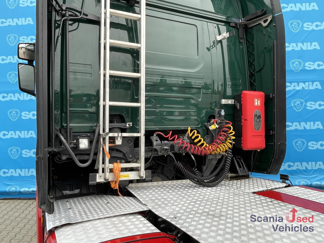 Влекач SCANIA R 410 A4x2NA RETARDER ADR FL LED ACC: снимка 13