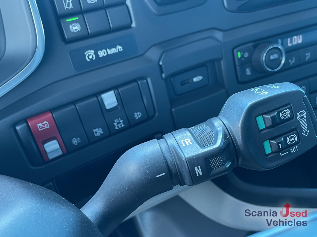 SCANIA R 450 A6x2/4NA RETARDER PTO LED NAVI - Влекач: снимка 5 SCANIA R 450 A6x2/4NA RETARDER PTO LED NAVI - Влекач: снимка 5