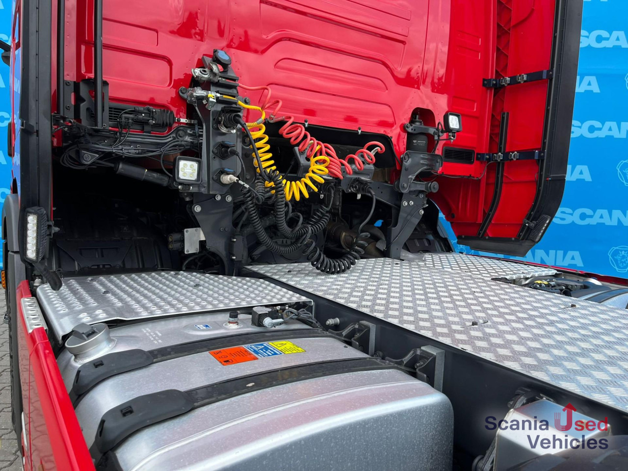 SCANIA R 450 A6x2/4NA RETARDER PTO LED NAVI - Влекач: снимка 2 SCANIA R 450 A6x2/4NA RETARDER PTO LED NAVI - Влекач: снимка 2