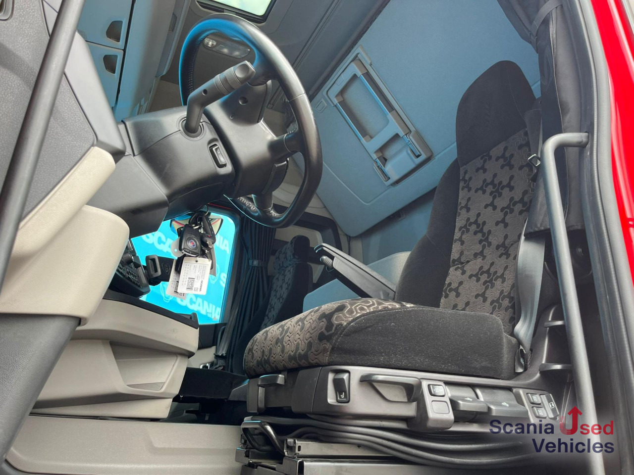 SCANIA R 450 A6x2/4NA RETARDER PTO LED NAVI - Влекач: снимка 4 SCANIA R 450 A6x2/4NA RETARDER PTO LED NAVI - Влекач: снимка 4