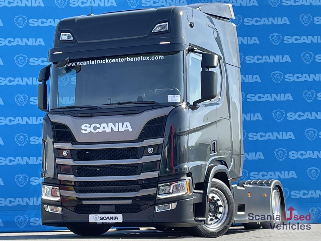 SCANIA R 460 A4x2EB RETARDER MEGA VOLUME P-AIRCO SUPER - Влекач: снимка 1 SCANIA R 460 A4x2EB RETARDER MEGA VOLUME P-AIRCO SUPER - Влекач: снимка 1