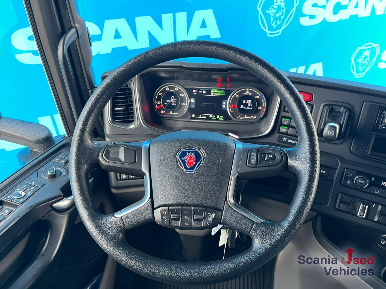 SCANIA R 500 A4x2EB RETARDER MEGA VOLUME P-AIRCO ACC - Влекач: снимка 4 SCANIA R 500 A4x2EB RETARDER MEGA VOLUME P-AIRCO ACC - Влекач: снимка 4