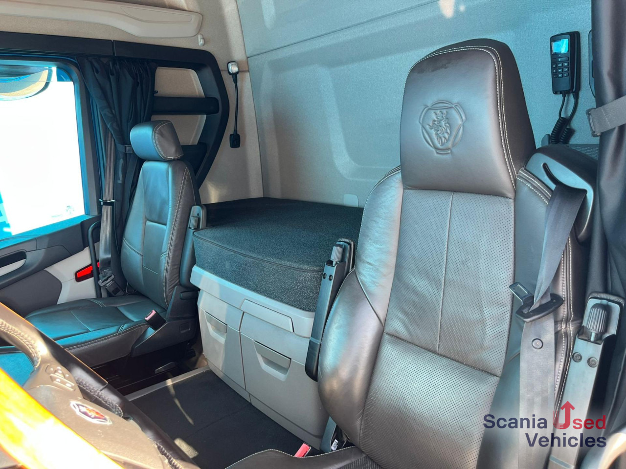 SCANIA R 500 A4x2NB DIFF LOCK RETARDER FULL AIR 8T HYDRO - Влекач: снимка 5 SCANIA R 500 A4x2NB DIFF LOCK RETARDER FULL AIR 8T HYDRO - Влекач: снимка 5