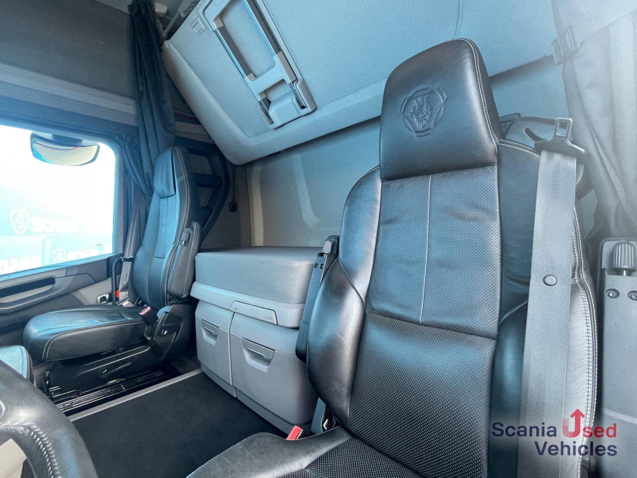 SCANIA R 520 A4x2NA DIFF-L RETARDER PARK AIRCO ACC V8 - Влекач: снимка 5 SCANIA R 520 A4x2NA DIFF-L RETARDER PARK AIRCO ACC V8 - Влекач: снимка 5
