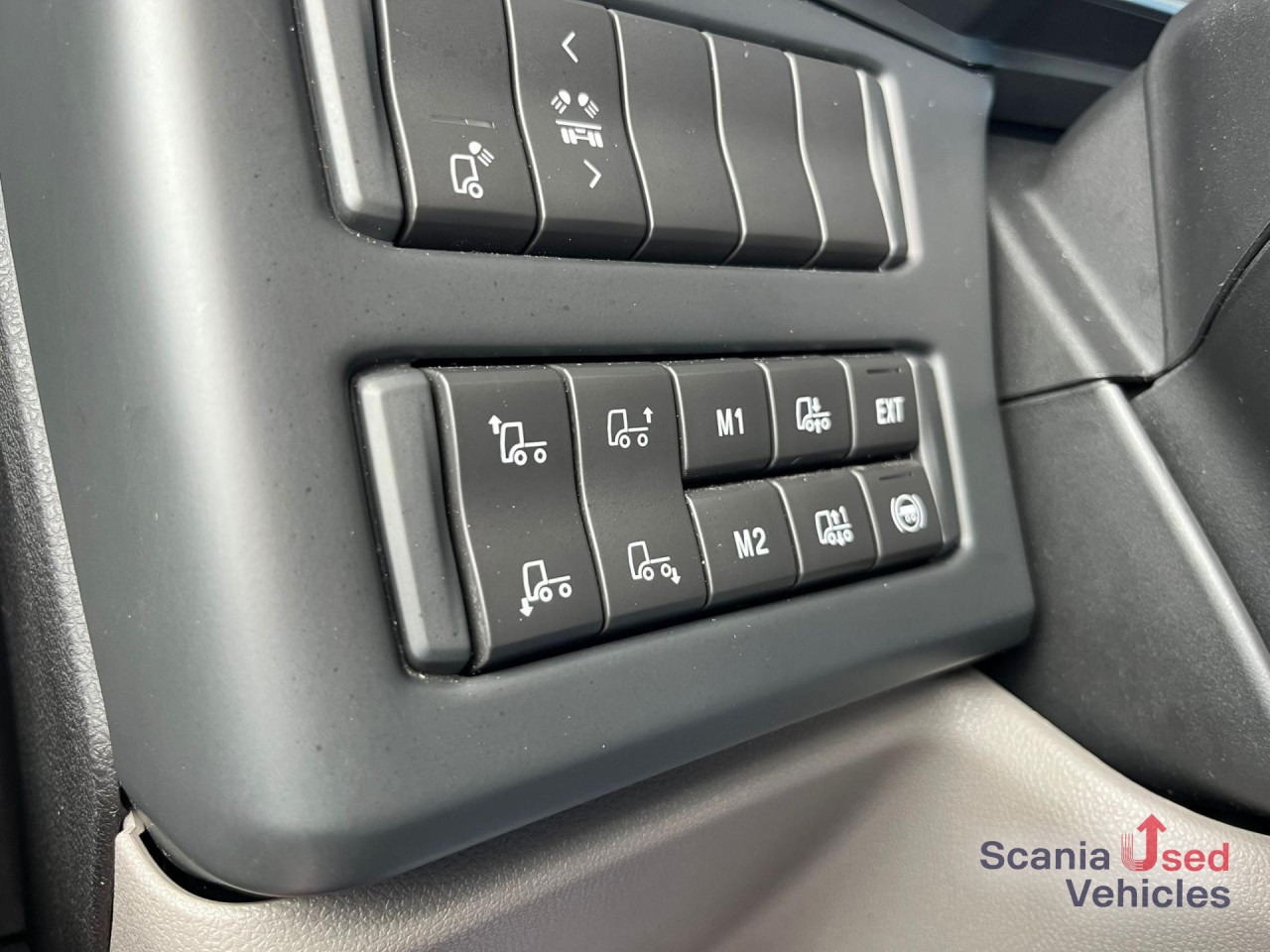 SCANIA S 460 A4x2NB CRB FULL AIR 8T DIFF-L P-AIRCO SMART2 - Влекач: снимка 3 SCANIA S 460 A4x2NB CRB FULL AIR 8T DIFF-L P-AIRCO SMART2 - Влекач: снимка 3