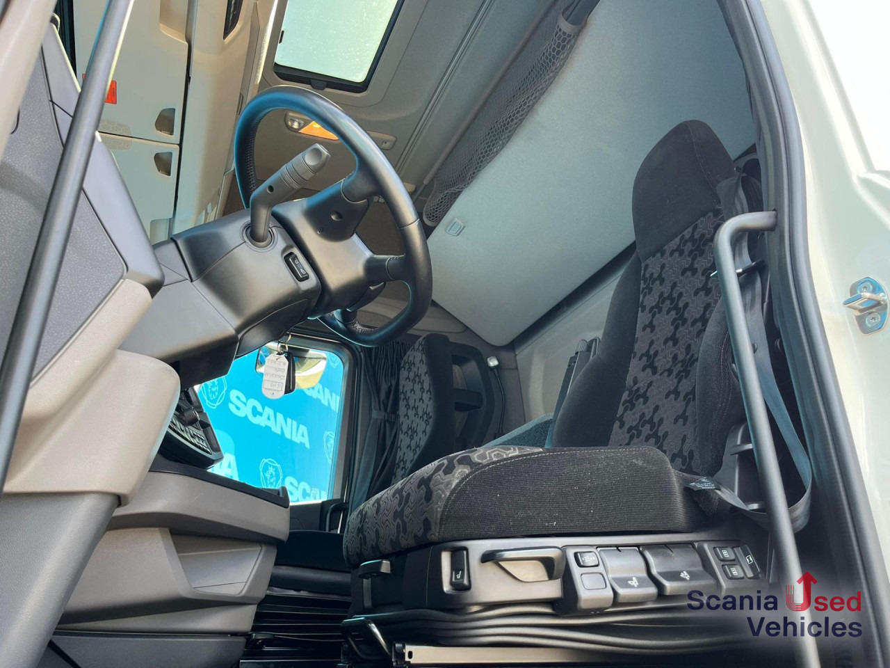 SCANIA S 500 A4x2NB RETARDER P-AIRCO FULL AIR 8T ACC - Влекач: снимка 4 SCANIA S 500 A4x2NB RETARDER P-AIRCO FULL AIR 8T ACC - Влекач: снимка 4