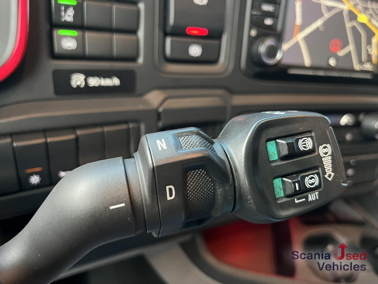 SCANIA S 520 A4x2NB V8 RETARDER DIFF-L FULL AIR 9T P-AIRC - Влекач: снимка 4 SCANIA S 520 A4x2NB V8 RETARDER DIFF-L FULL AIR 9T P-AIRC - Влекач: снимка 4