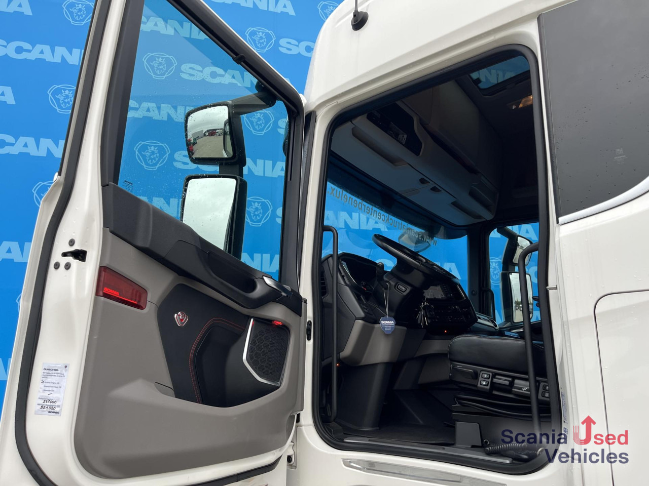 SCANIA S 590 A4x2NA V8 RETARDER DIFF-L 8T NAVI LED ALCOA - Влекач: снимка 3 SCANIA S 590 A4x2NA V8 RETARDER DIFF-L 8T NAVI LED ALCOA - Влекач: снимка 3