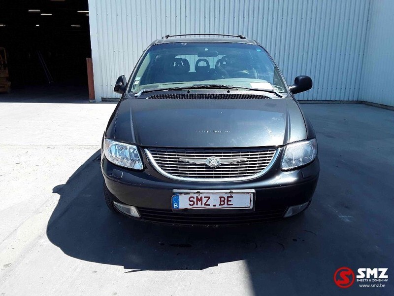 Chrysler Voyager tdi - Лек автомобил: снимка 2 Chrysler Voyager tdi - Лек автомобил: снимка 2