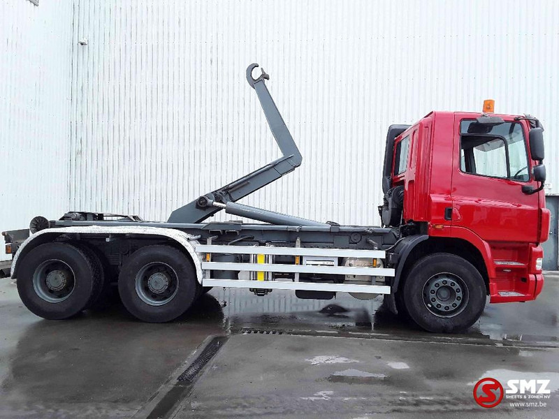 DAF 85 CF 410 6x4 - Контейнеровоз/ Сменна каросерия камион: снимка 4 DAF 85 CF 410 6x4 - Контейнеровоз/ Сменна каросерия камион: снимка 4