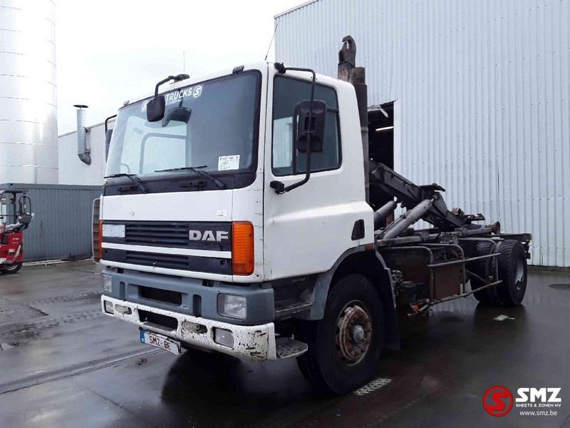 DAF CF 320 lames steel - Контейнеровоз/ Сменна каросерия камион: снимка 3 DAF CF 320 lames steel - Контейнеровоз/ Сменна каросерия камион: снимка 3
