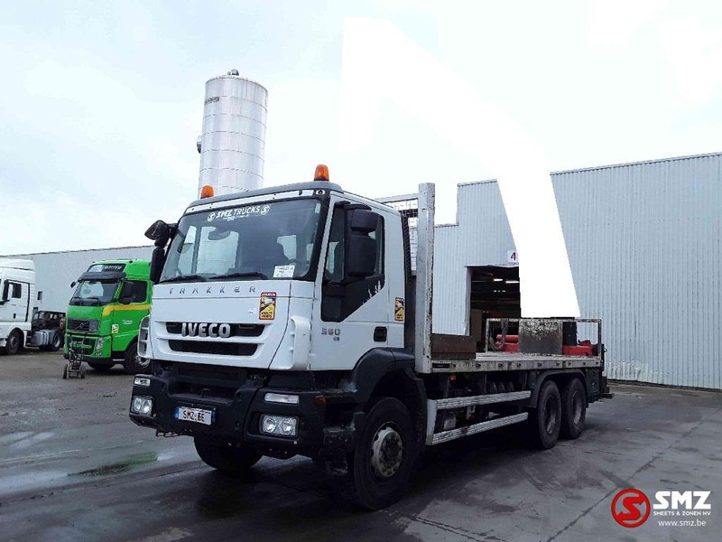 Iveco Trakker 360 6x4 manual chassis - Бордови камион, Камион с кран: снимка 3 Iveco Trakker 360 6x4 manual chassis - Бордови камион, Камион с кран: снимка 3