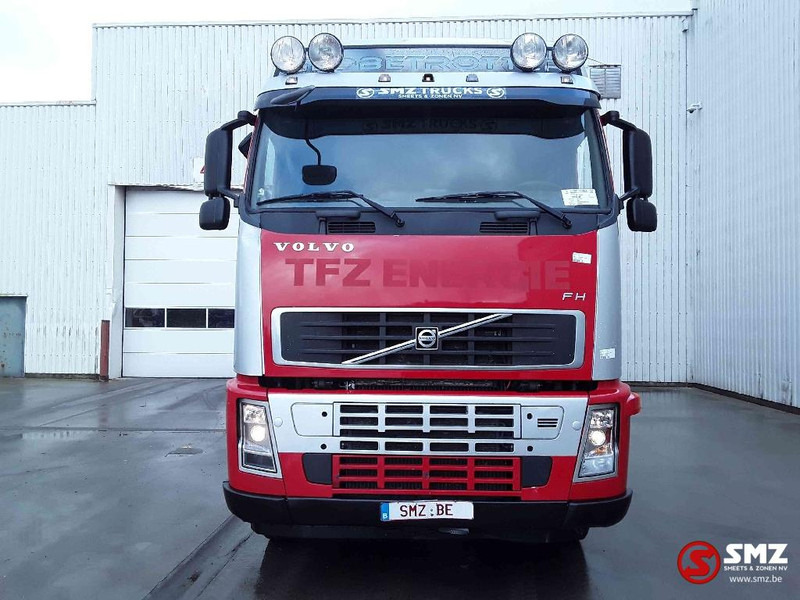 Volvo FH 520 lames 8x4 big axle - Камион: снимка 2 Volvo FH 520 lames 8x4 big axle - Камион: снимка 2