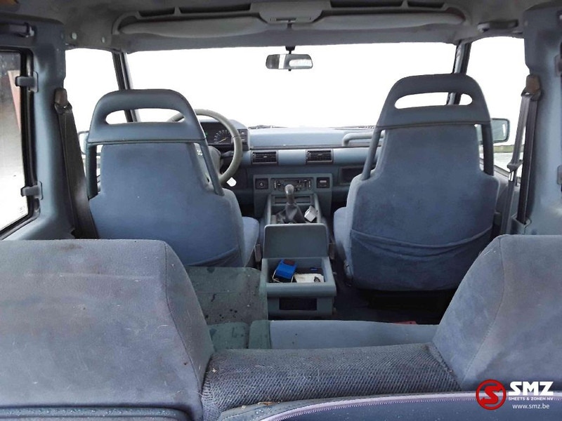 Джип Land Rover Defender: снимка 12 Джип Land Rover Defender: снимка 12