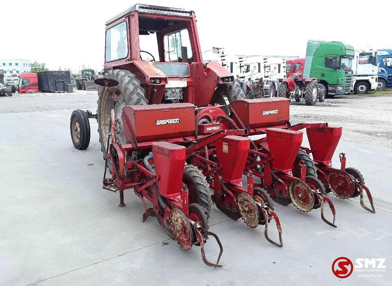 Трактор Massey Ferguson 595: снимка 12 Трактор Massey Ferguson 595: снимка 12