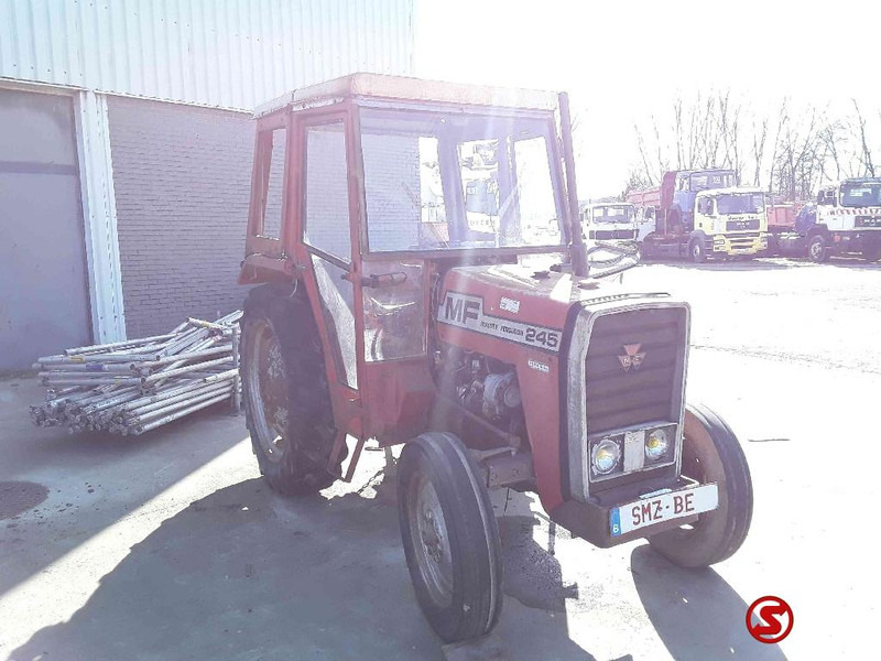 Massey Ferguson Machine - Трактор: снимка 1 Massey Ferguson Machine - Трактор: снимка 1