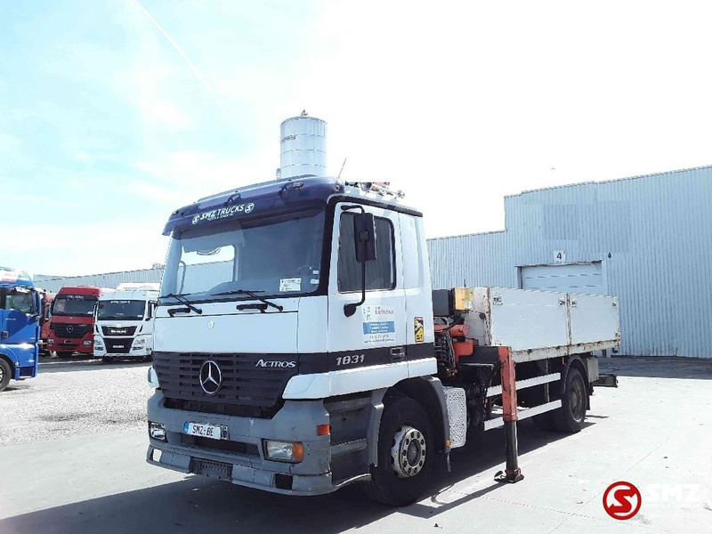 Mercedes-Benz Actros 1831 165000km lames - Бордови камион: снимка 3 Mercedes-Benz Actros 1831 165000km lames - Бордови камион: снимка 3