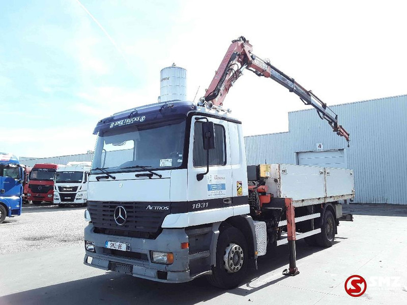 Mercedes-Benz Actros 1831 Atlas Ak140.1A4+remote lames steel 165000km - Бордови камион, Камион с кран: снимка 3 Mercedes-Benz Actros 1831 Atlas Ak140.1A4+remote lames steel 165000km - Бордови камион, Камион с кран: снимка 3