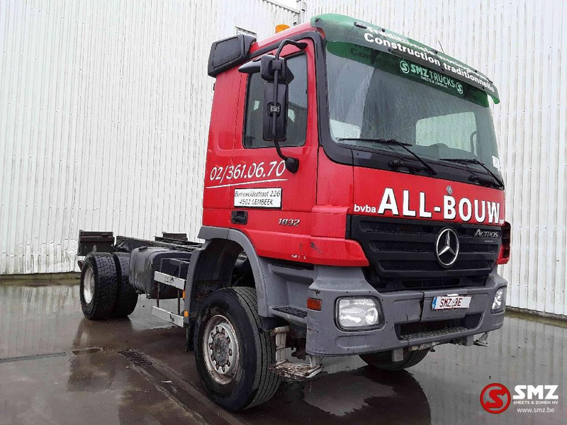 Mercedes-Benz Actros 1832 4x4 209000 km!! - Шаси кабина: снимка 1 Mercedes-Benz Actros 1832 4x4 209000 km!! - Шаси кабина: снимка 1