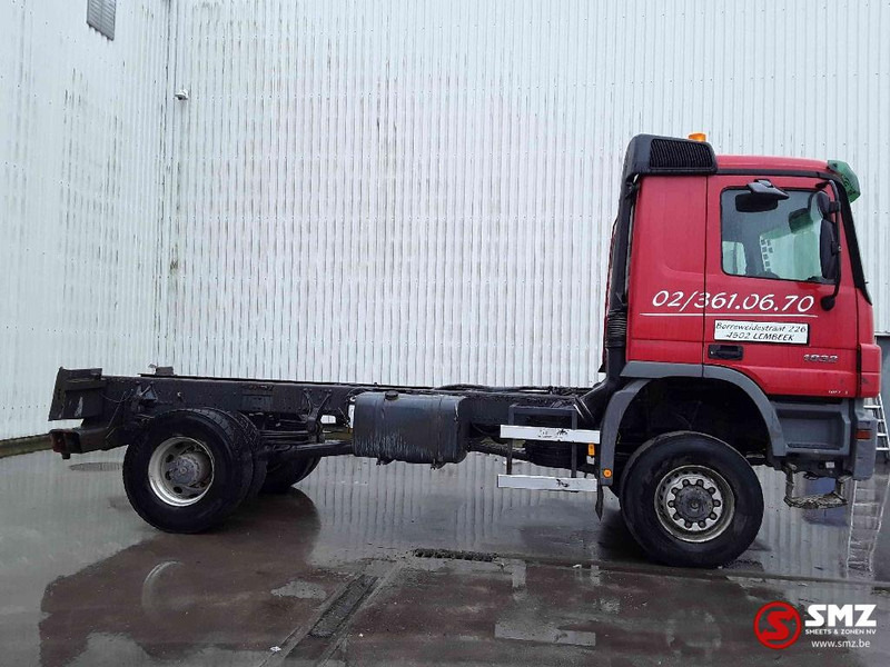 Mercedes-Benz Actros 1832 4x4 209000 km!! - Шаси кабина: снимка 4 Mercedes-Benz Actros 1832 4x4 209000 km!! - Шаси кабина: снимка 4