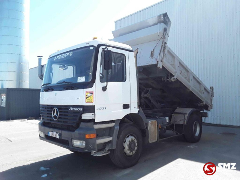 Mercedes-Benz Actros 2031 Lames manual - Самосвал камион: снимка 3 Mercedes-Benz Actros 2031 Lames manual - Самосвал камион: снимка 3