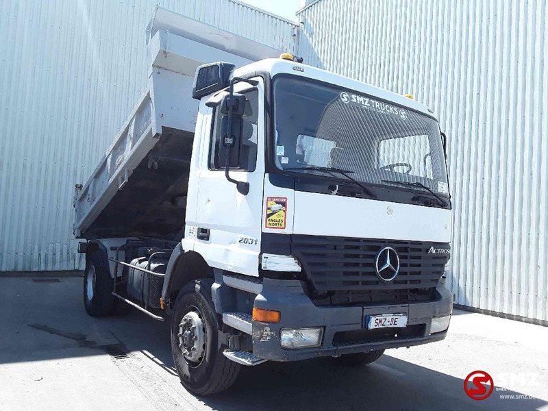 Mercedes-Benz Actros 2031 Lames manual - Самосвал камион: снимка 1 Mercedes-Benz Actros 2031 Lames manual - Самосвал камион: снимка 1