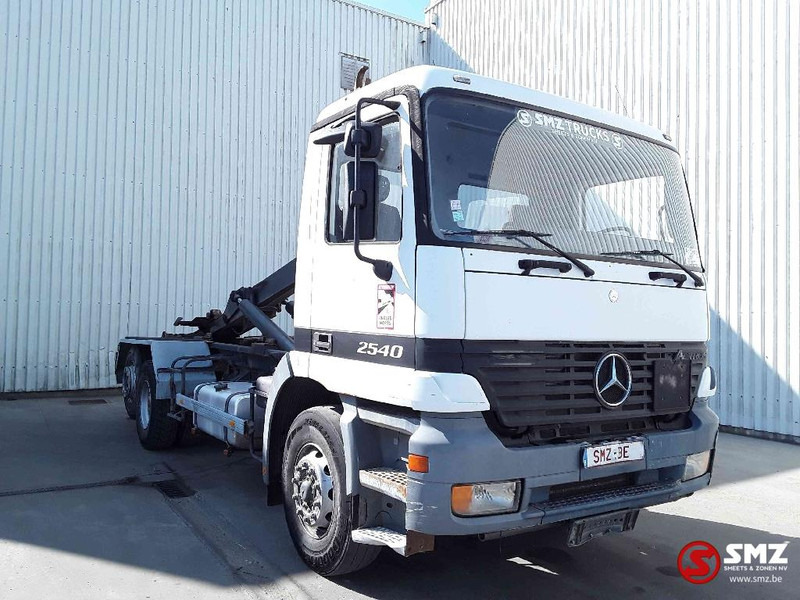 Mercedes-Benz Actros 2540 6x2 francais - Контейнеровоз/ Сменна каросерия камион: снимка 1 Mercedes-Benz Actros 2540 6x2 francais - Контейнеровоз/ Сменна каросерия камион: снимка 1