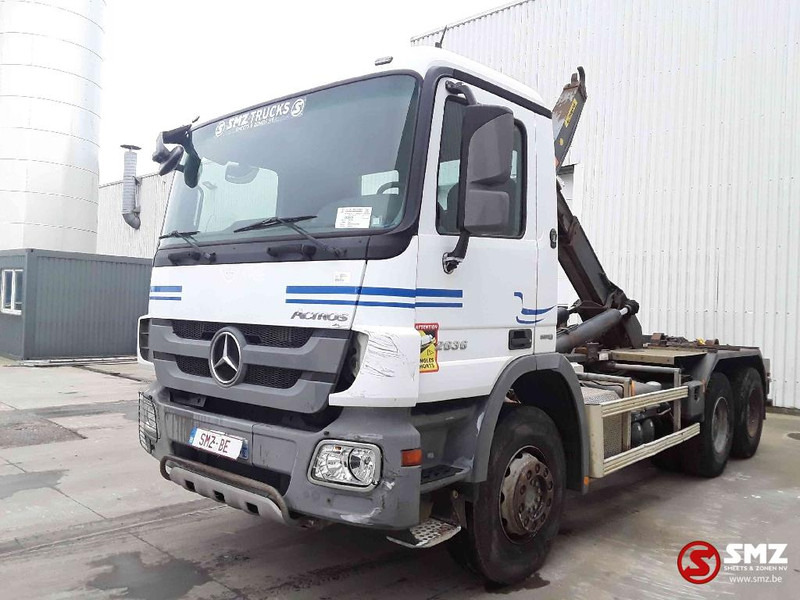 Mercedes-Benz Actros 2636 6x4 manual - Контейнеровоз/ Сменна каросерия камион: снимка 3 Mercedes-Benz Actros 2636 6x4 manual - Контейнеровоз/ Сменна каросерия камион: снимка 3