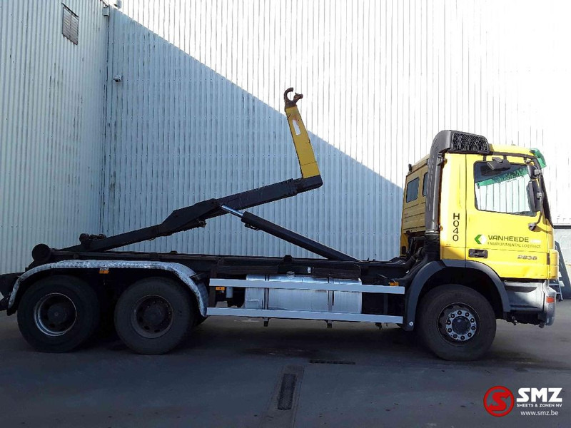 Mercedes-Benz Actros 2636 6x4 steel lames 3x - Контейнеровоз/ Сменна каросерия камион: снимка 4 Mercedes-Benz Actros 2636 6x4 steel lames 3x - Контейнеровоз/ Сменна каросерия камион: снимка 4