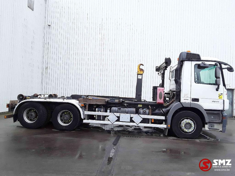 Mercedes-Benz Actros 2641 6x4 - Контейнеровоз/ Сменна каросерия камион: снимка 4 Mercedes-Benz Actros 2641 6x4 - Контейнеровоз/ Сменна каросерия камион: снимка 4