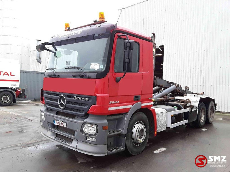 Mercedes-Benz Actros 2644 6x4 lames zps - Контейнеровоз/ Сменна каросерия камион: снимка 3 Mercedes-Benz Actros 2644 6x4 lames zps - Контейнеровоз/ Сменна каросерия камион: снимка 3