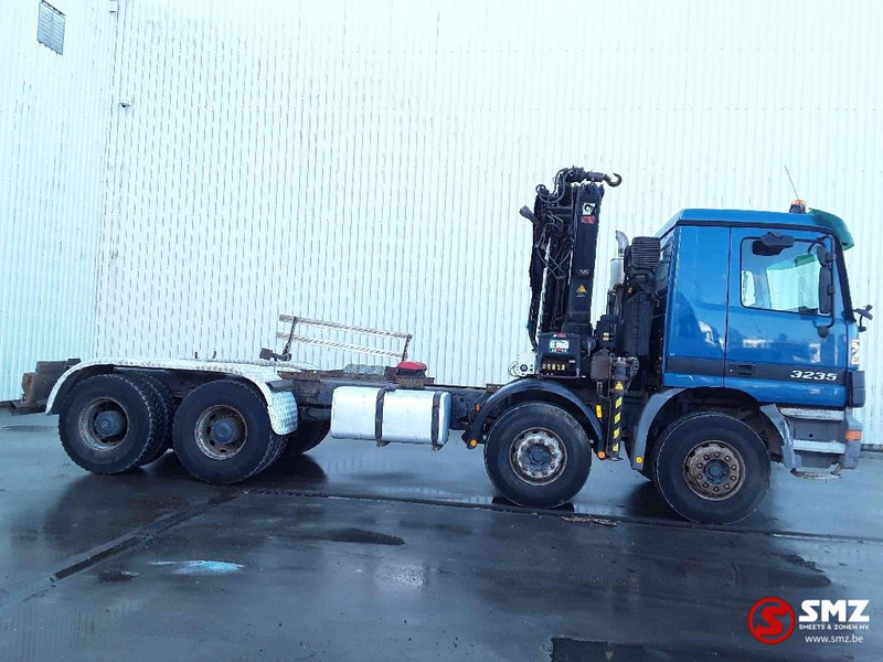 Mercedes-Benz Actros 3235 hiab 166d-3 - Бордови камион, Камион с кран: снимка 4 Mercedes-Benz Actros 3235 hiab 166d-3 - Бордови камион, Камион с кран: снимка 4