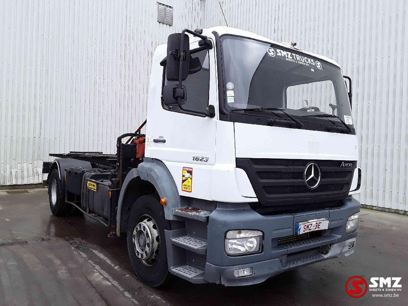 Mercedes-Benz Axor 1823 Palfinger pk4501 - Бордови камион, Камион с кран: снимка 1 Mercedes-Benz Axor 1823 Palfinger pk4501 - Бордови камион, Камион с кран: снимка 1