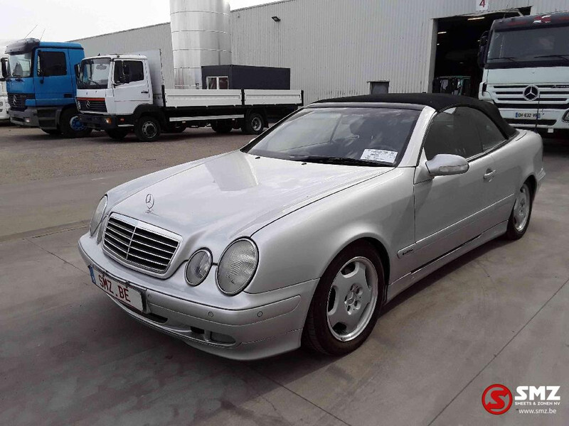 Mercedes-Benz CLK-Klasse 200 - Лек автомобил: снимка 3 Mercedes-Benz CLK-Klasse 200 - Лек автомобил: снимка 3