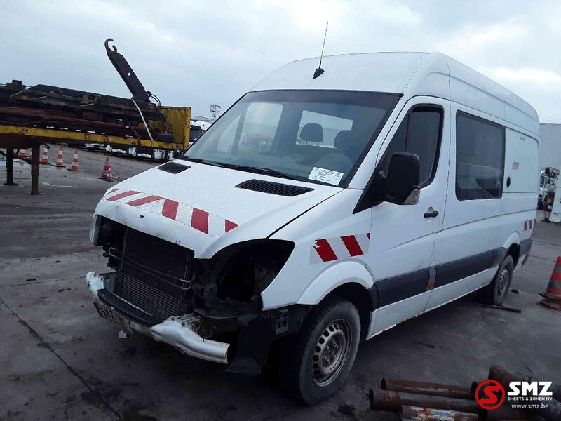 Mercedes-Benz Sprinter 311 accident - Лекотоварен автомобил фургон: снимка 3 Mercedes-Benz Sprinter 311 accident - Лекотоварен автомобил фургон: снимка 3