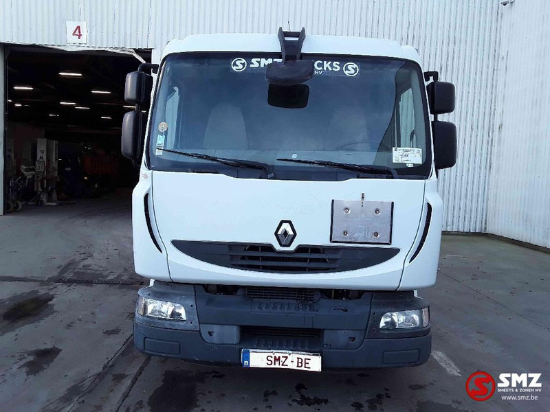 Renault Midlum 220 7500 L 3 comp - Камион цистерна: снимка 2 Renault Midlum 220 7500 L 3 comp - Камион цистерна: снимка 2