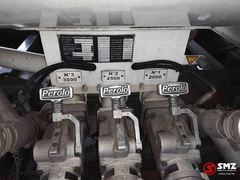 Камион цистерна Renault Midlum 220 7500 L 3 comp: снимка 11